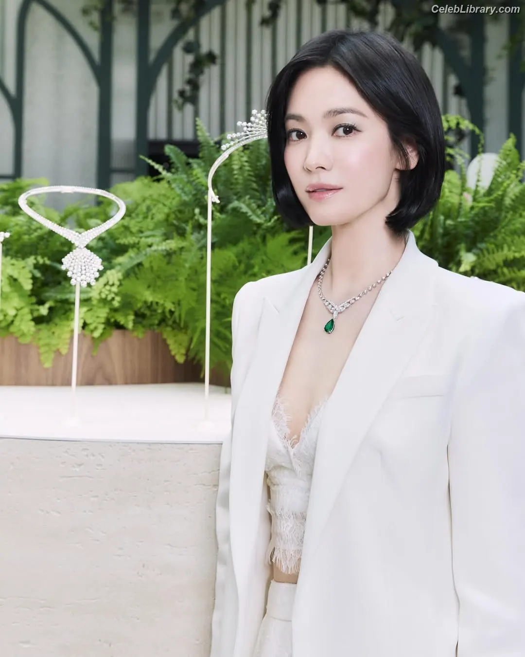 Song Hye-kyo photo 22 of 245