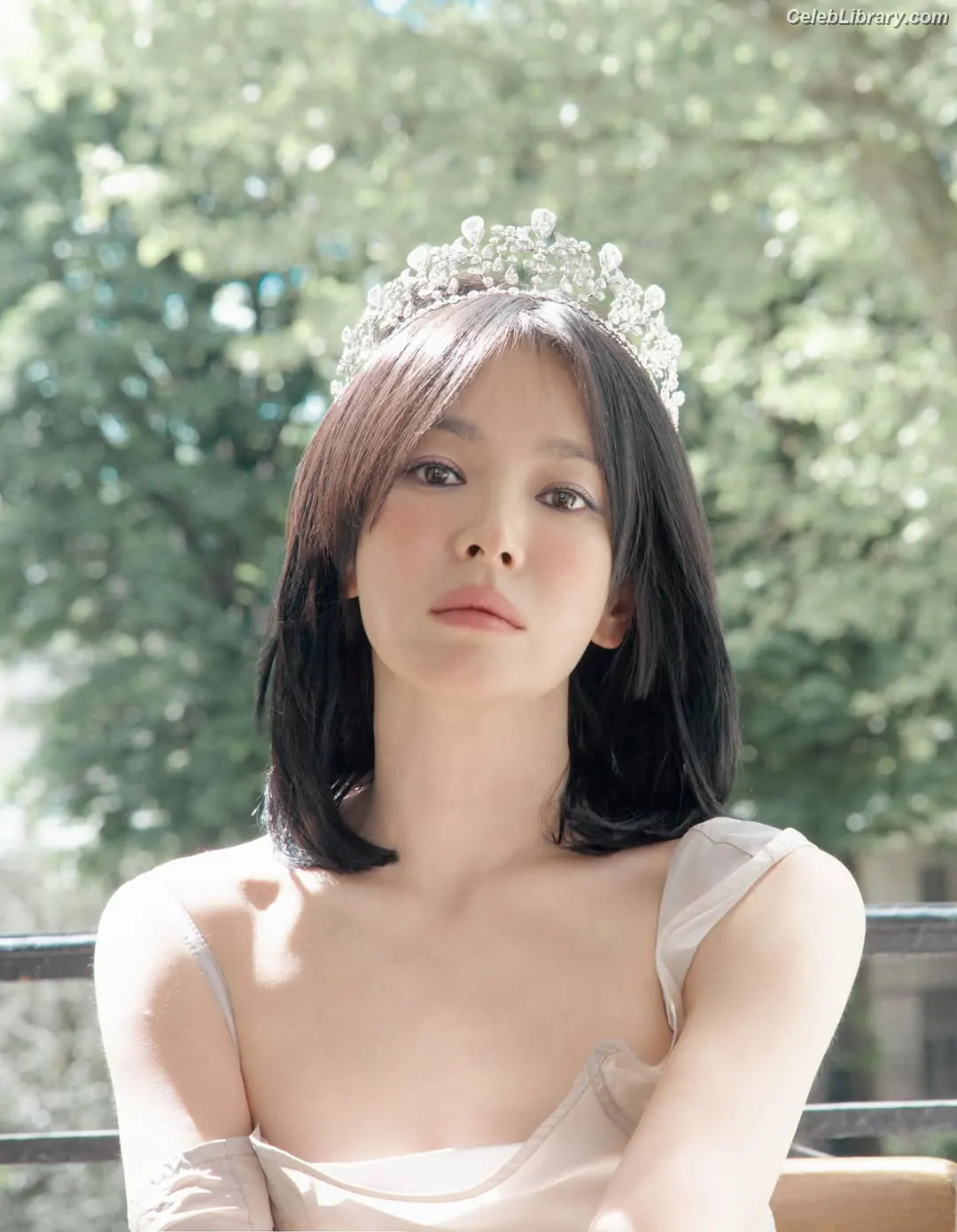 Song Hye-kyo photo 2 of 245