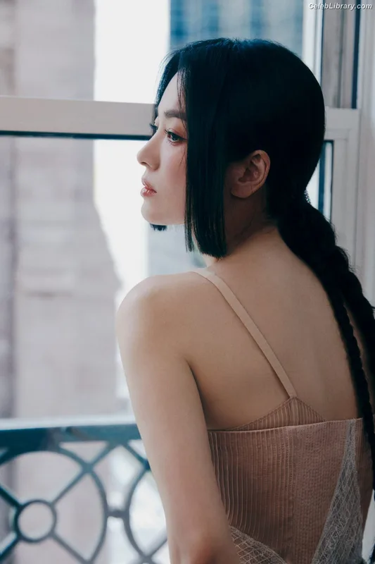 Song Hye-kyo photo 4 of 246