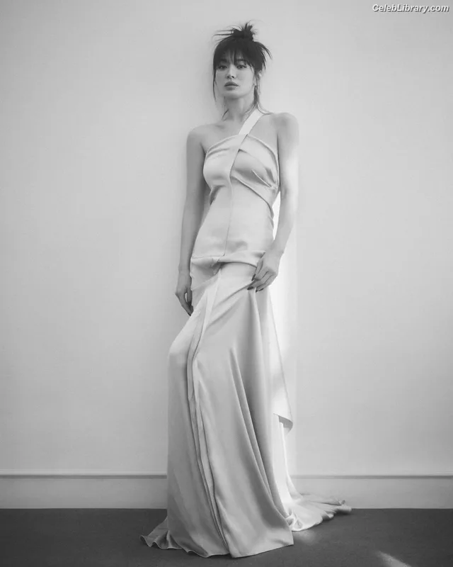 Song Hye-kyo photo 8 of 246