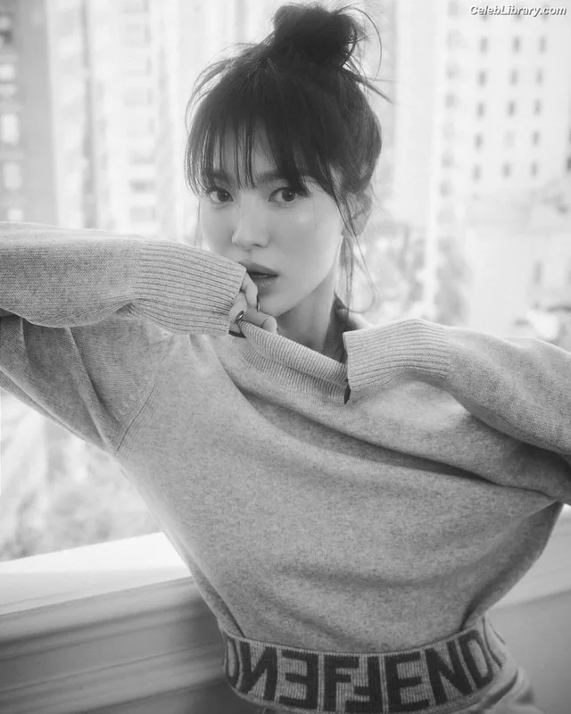 Song Hye-kyo photo 14 of 246