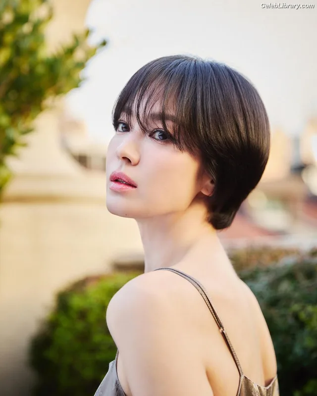 Song Hye-kyo photo 24 of 246