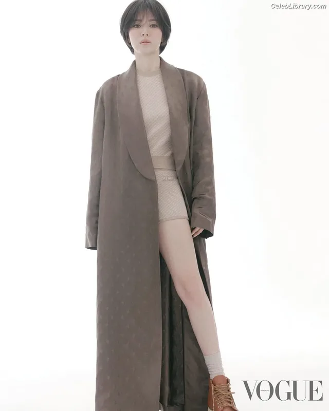 Song Hye-kyo photo 14 of 246