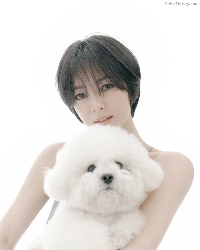 Song Hye-kyo photo 20 of 246