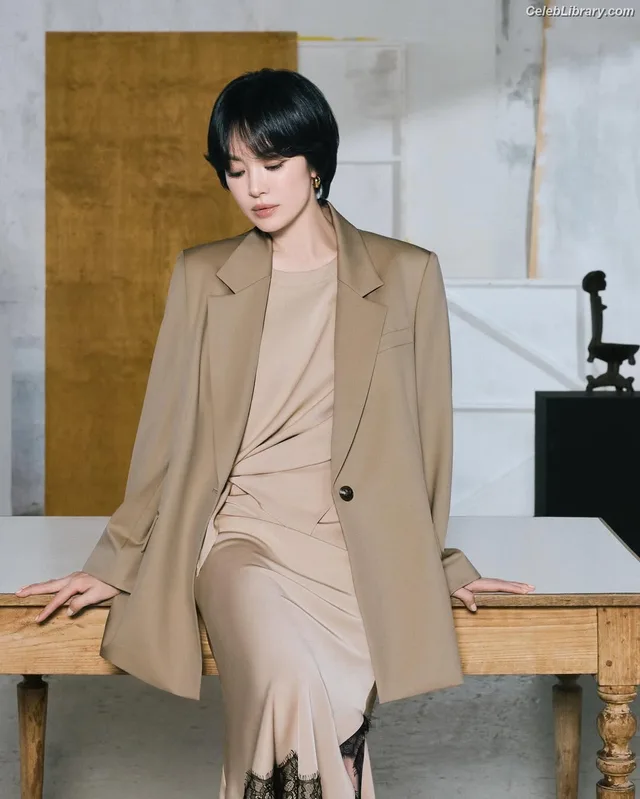 Song Hye-kyo photo 22 of 246