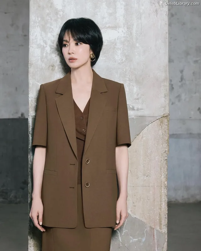 Song Hye-kyo photo 24 of 246