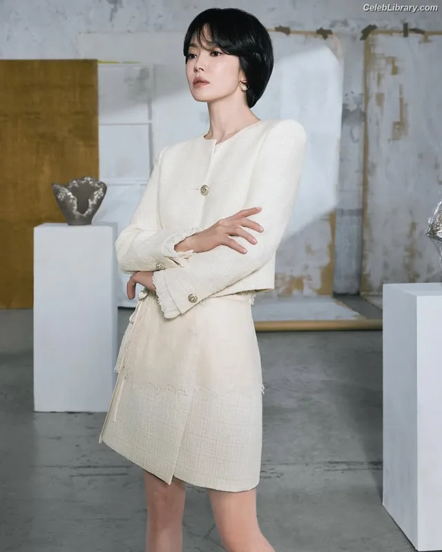 Song Hye-kyo photo 3 of 246