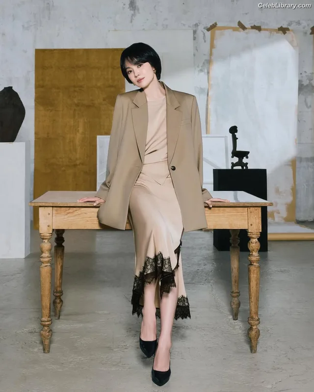 Song Hye-kyo photo 5 of 246