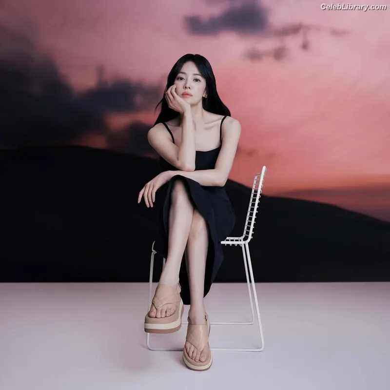 Song Hye-kyo photo 7 of 246