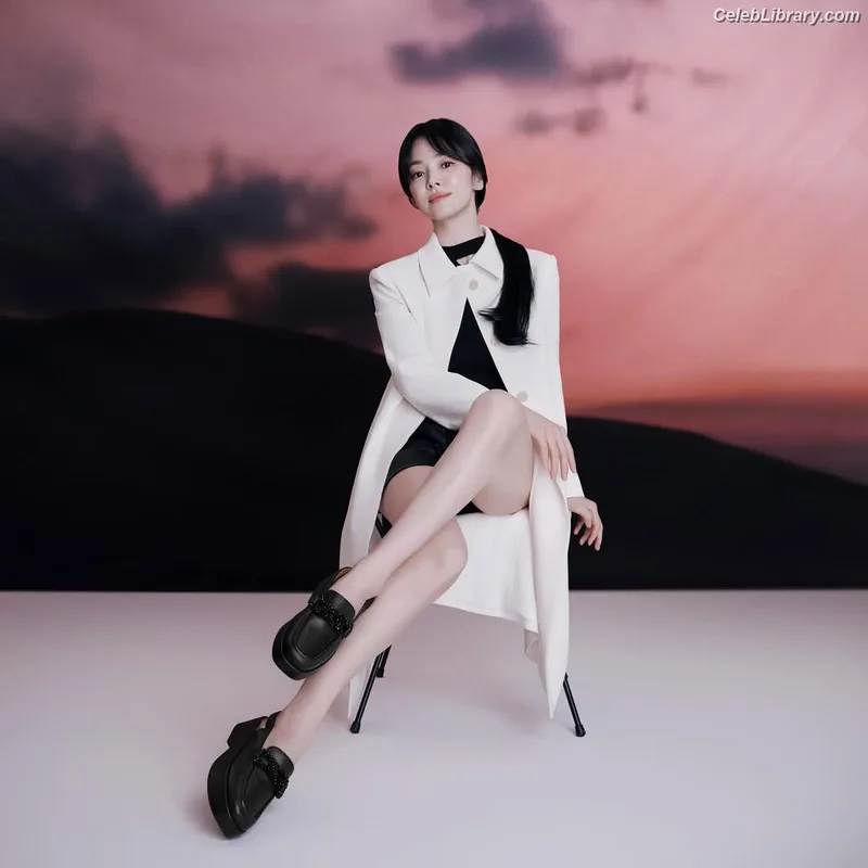 Song Hye-kyo photo 8 of 246