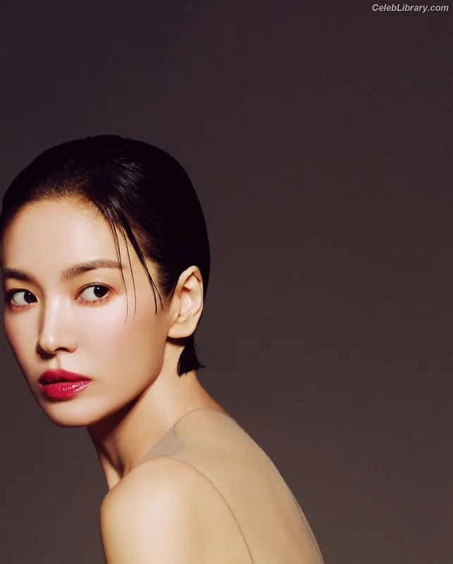 Song Hye-kyo photo 17 of 246