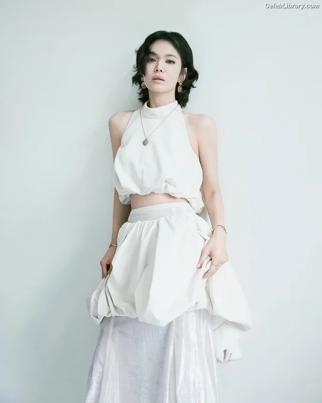 Song Hye-kyo photo 14 of 246