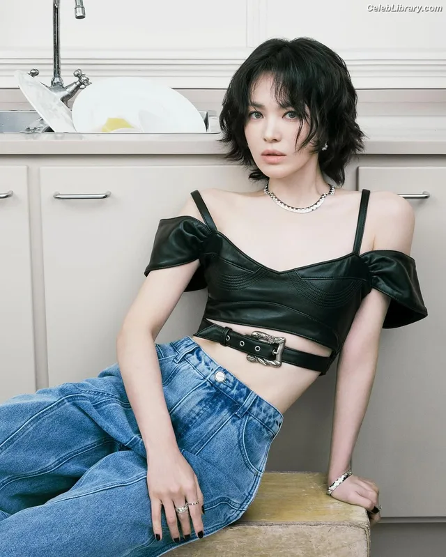 Song Hye-kyo photo 8 of 246