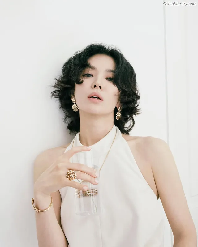 Song Hye-kyo photo 9 of 246