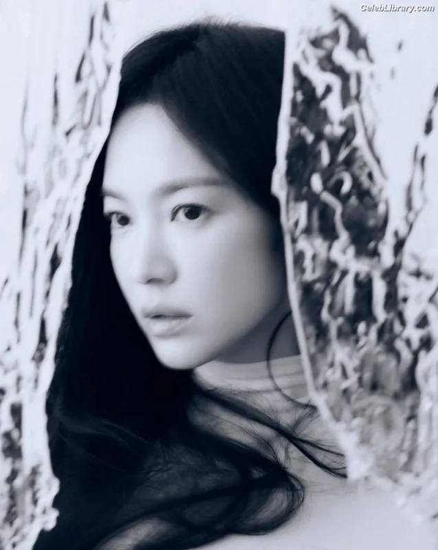 Song Hye-kyo photo 10 of 246