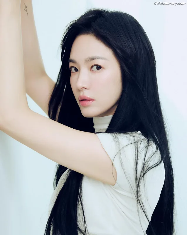 Song Hye-kyo photo 18 of 246