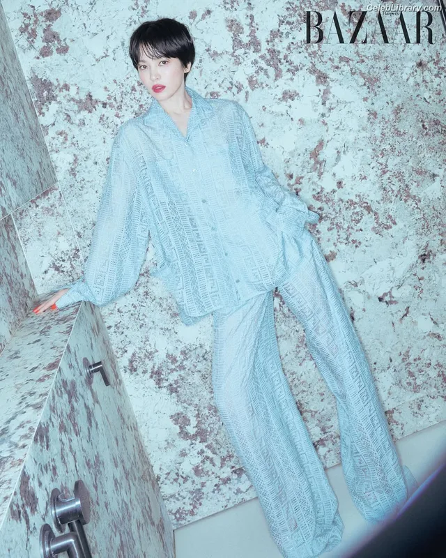 Song Hye-kyo photo 3 of 246
