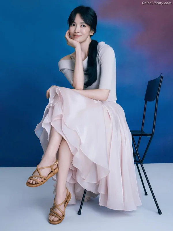 Song Hye-kyo photo 13 of 246