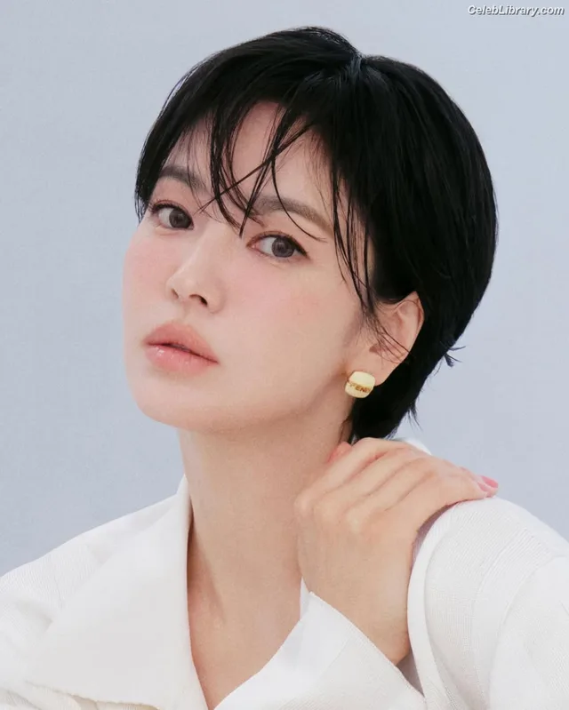 Song Hye-kyo photo 22 of 246