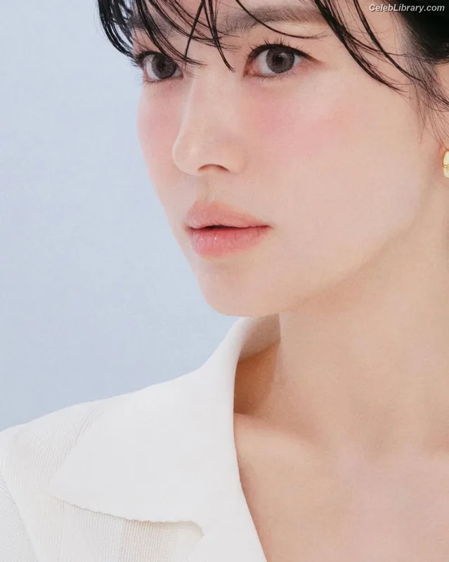 Song Hye-kyo photo 1 of 246