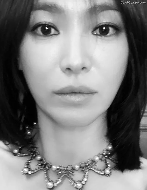 Song Hye-kyo photo 12 of 246