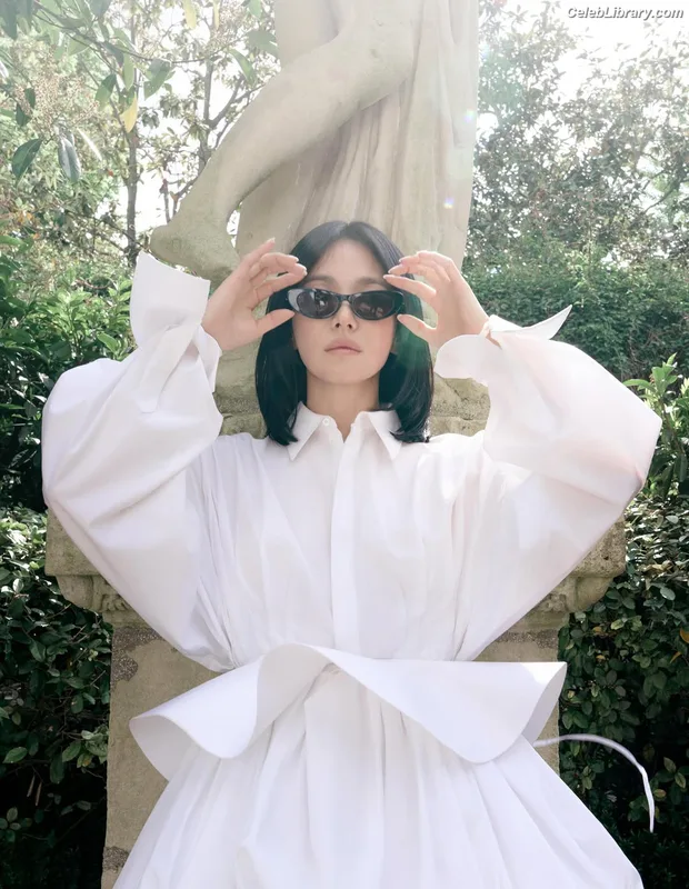 Song Hye-kyo photo 3 of 246