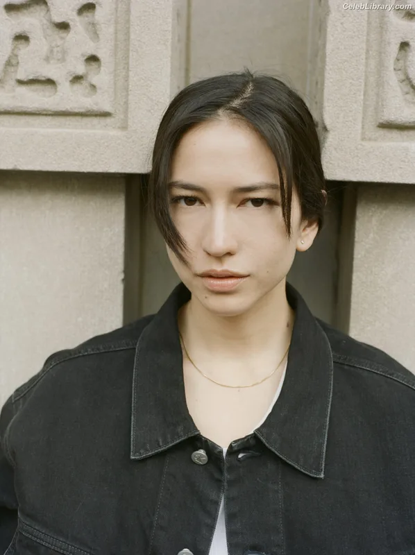 Sonoya Mizuno photo 1 of 158