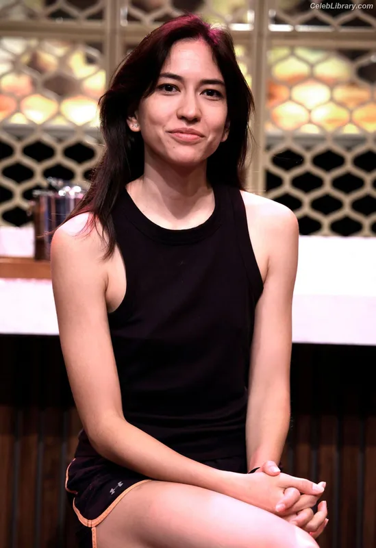 Sonoya Mizuno photo 9 of 158