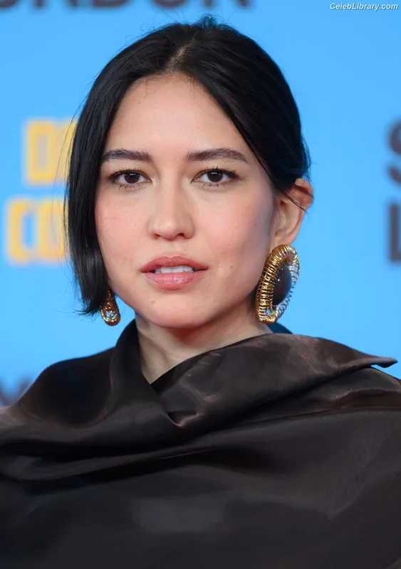 Sonoya Mizuno photo 15 of 158
