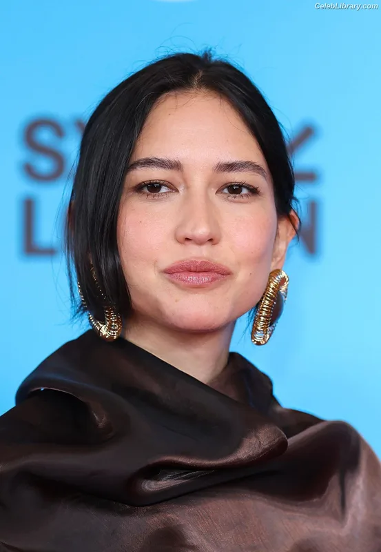 Sonoya Mizuno photo 18 of 158