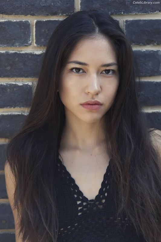 Sonoya Mizuno photo 4 of 158