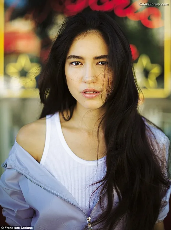 Sonoya Mizuno photo 16 of 158
