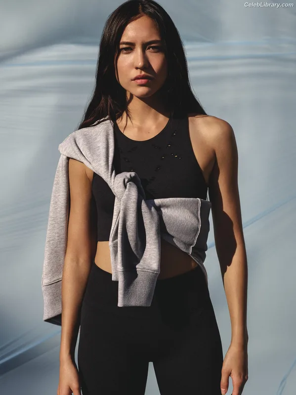 Sonoya Mizuno photo 6 of 158