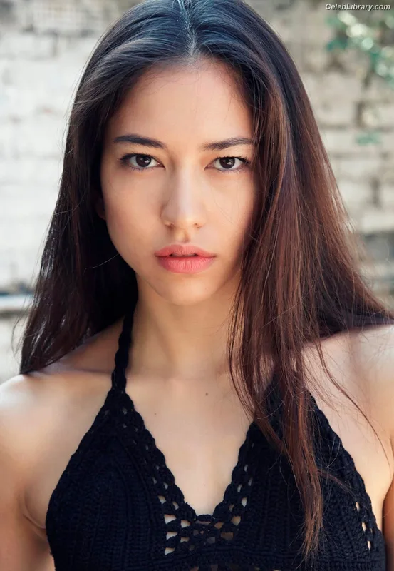 Sonoya Mizuno photo 11 of 158