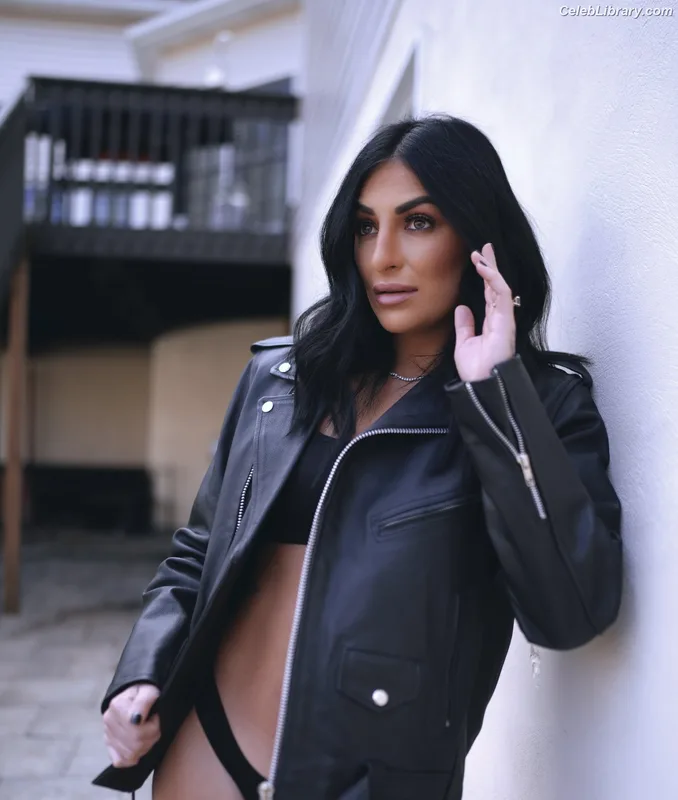 Sonya Deville photo 7 of 222