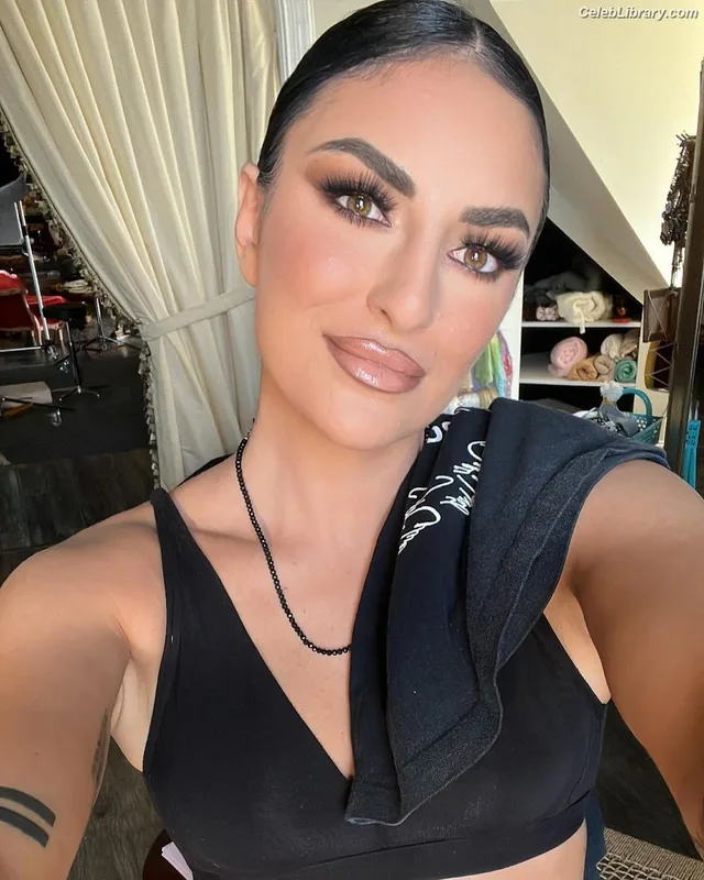 Sonya Deville photo 14 of 222