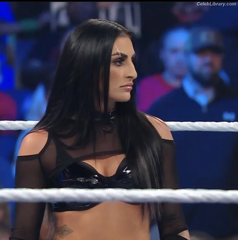 Sonya Deville photo 2 of 222