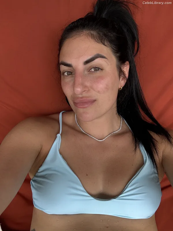 Sonya Deville photo 3 of 222
