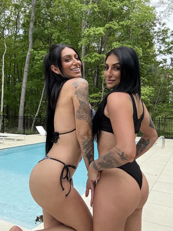 Sonya Deville photo 9 of 222