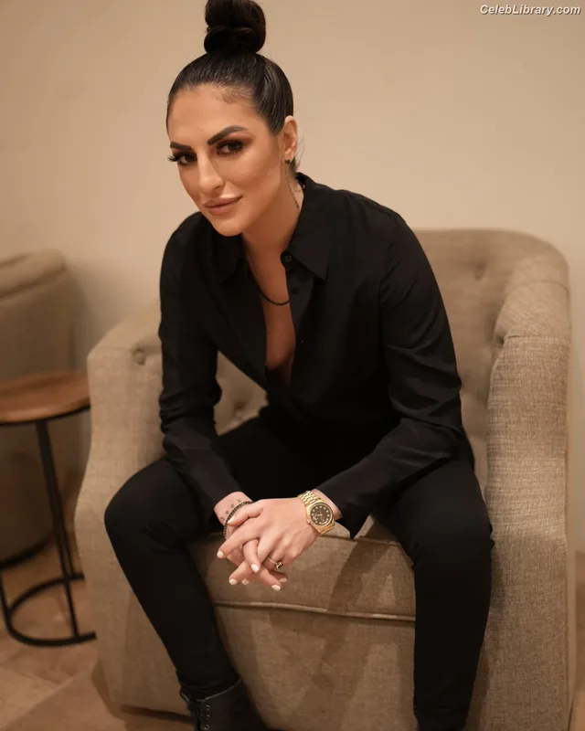 Sonya Deville photo 2 of 222