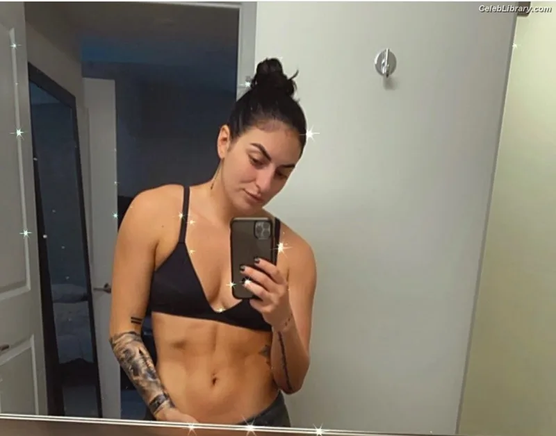 Sonya Deville photo 4 of 222
