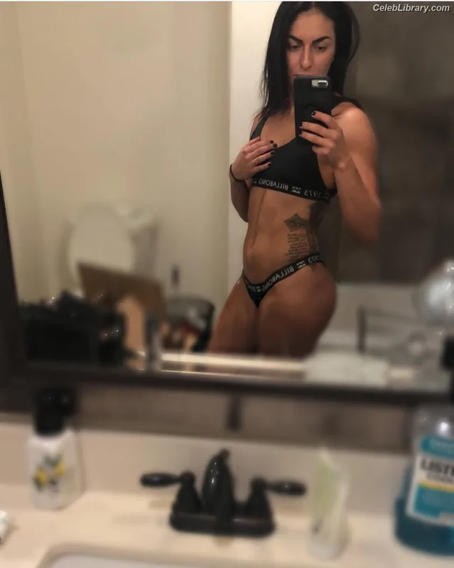 Sonya Deville photo 2 of 222