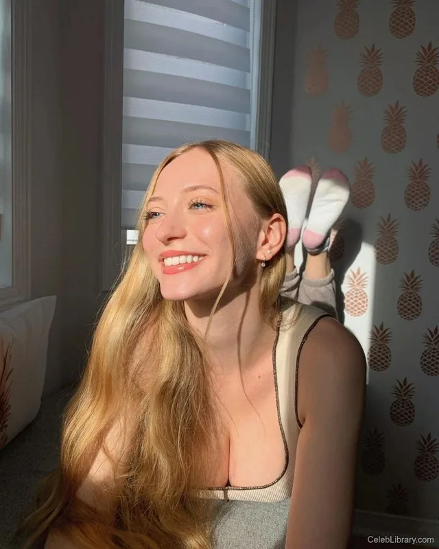 Sophia Diamond photo 5 of 1991