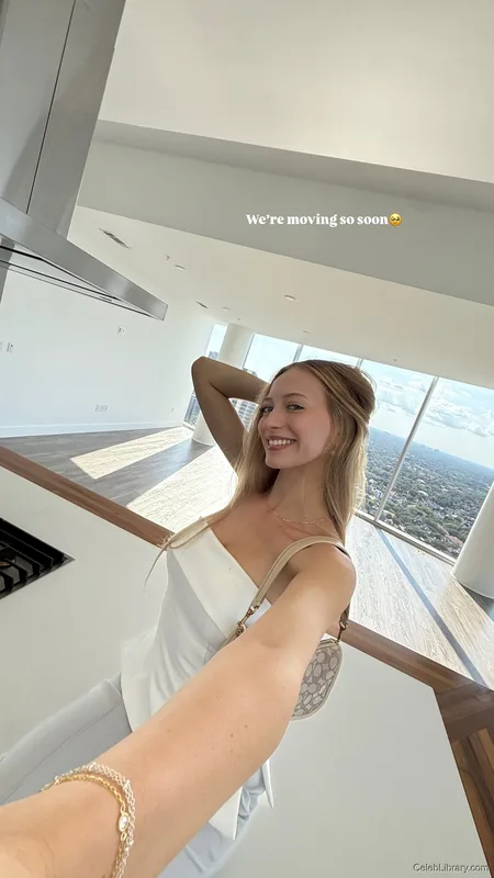 Sophia Diamond photo 20 of 1991