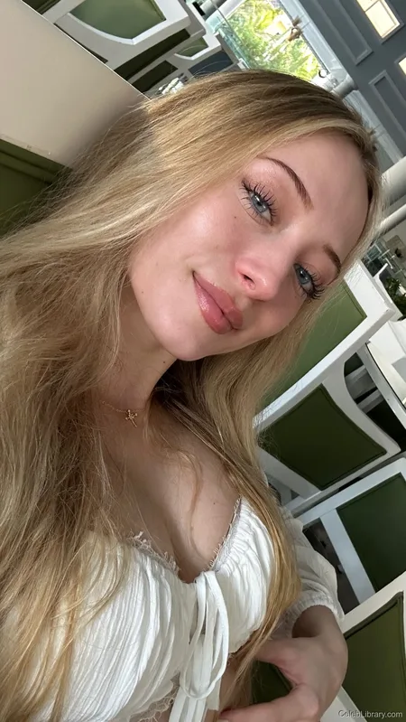 Sophia Diamond photo 22 of 1991