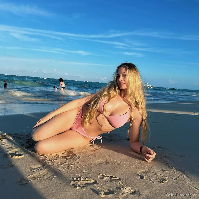 Sophia Diamond photo 2 of 1991