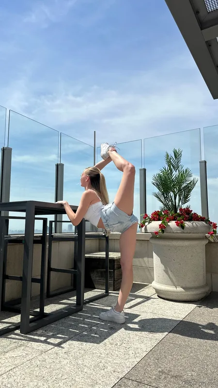 Sophia Diamond photo 5 of 1991