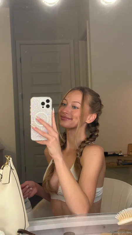 Sophia Diamond photo 7 of 1991