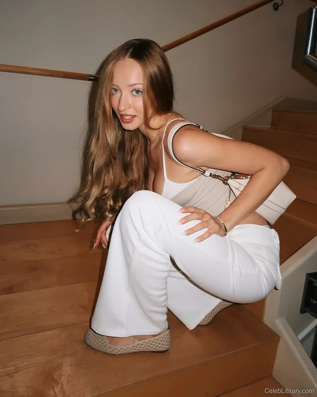 Sophia Diamond photo 19 of 1991