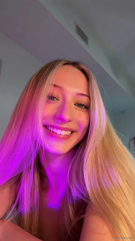 Sophia Diamond photo 15 of 1991